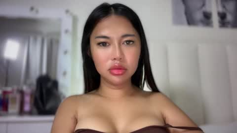 Snapshot of whoss_sofia chatting on 03.04.26 Sofia online show from 03.04.26