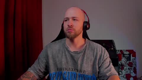 Snapshot of why_you_so_serious chatting on 01.17.25 VI online show from 01.17.25