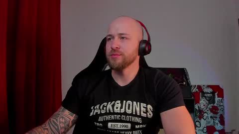 Snapshot of why_you_so_serious chatting on 01.23.25 VI online show from 01.23.25