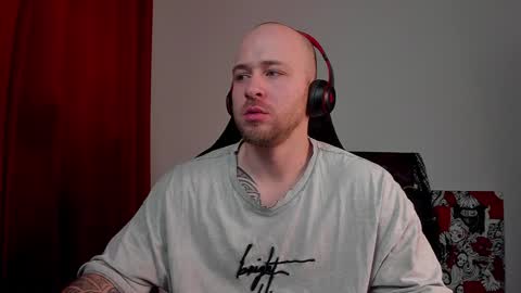 Snapshot of why_you_so_serious chatting on 01.30.25 VI online show from 01.30.25