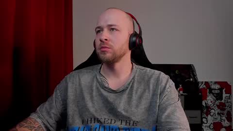 Snapshot of why_you_so_serious chatting on 02.01.25 VI online show from 02.01.25