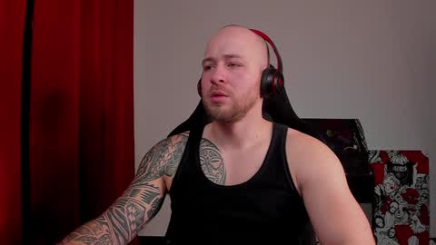 Snapshot of why_you_so_serious chatting on 02.03.25 VI online show from 02.03.25