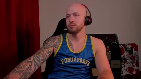 Snapshot of why_you_so_serious chatting on 03.10.25 VI online show from 03.10.25