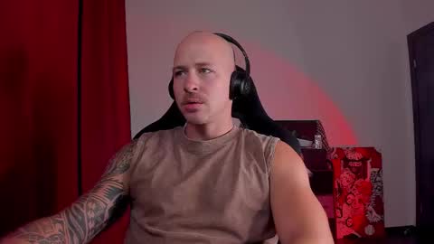 Snapshot of why_you_so_serious chatting on 09.20.25 VI online show from 09.20.25