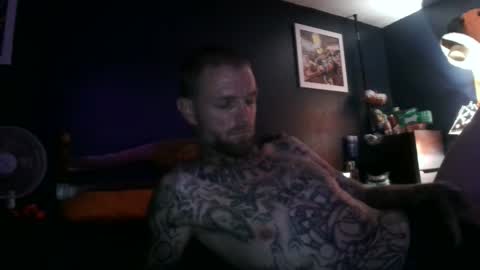 Snapshot of whyteboi8989 chatting on 09.19.25 whyteboi8989 online show from 09.19.25