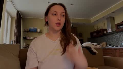 Snapshot of wievin chatting on 03.02.26 VI online show from 03.02.26