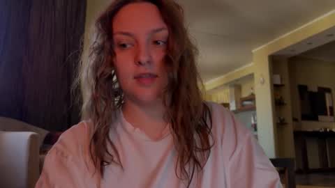 Snapshot of wievin chatting on 03.26.26 VI online show from 03.26.26