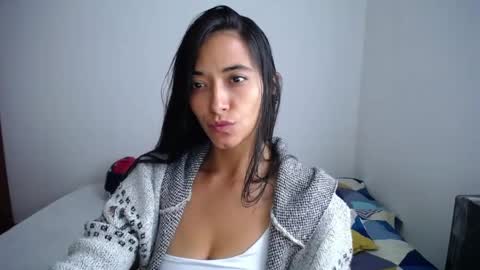 Ilauren online show from 04.21.26