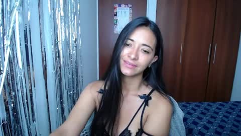 Ilauren online show from 06.08.26