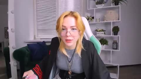 wild_berry_soul online show from 10.21.25