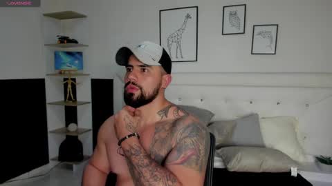 Devon and Chloe online show from 03.05.25