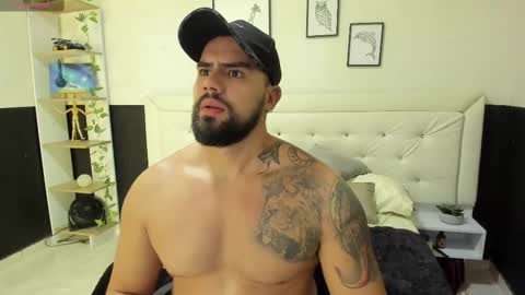 Devon and Chloe online show from 03.08.25