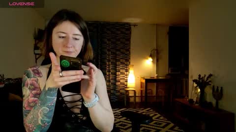 Snapshot of wild_peony chatting on 02.01.26 wild_peony online show from 02.01.26