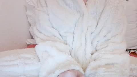 Ella online show from 01.31.26