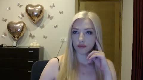 Snapshot of wild_silk_desire chatting on 06.30.26 Alina online show from 06.30.26