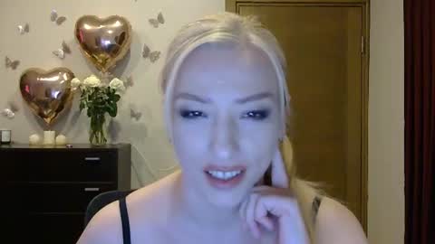 Snapshot of wild_silk_desire chatting on 07.05.26 Alina online show from 07.05.26