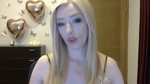 Snapshot of wild_silk_desire chatting on 07.11.26 Alina online show from 07.11.26