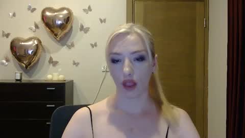 Snapshot of wild_silk_desire chatting on 07.12.26 Alina online show from 07.12.26