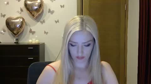 Snapshot of wild_silk_desire chatting on 07.28.26 Alina online show from 07.28.26