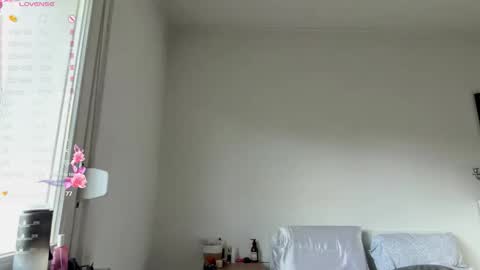 Snapshot of wildahankin chatting on 03.01.26 Mia online show from 03.01.26