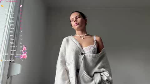 Snapshot of wildahankin chatting on 03.07.26 Mia online show from 03.07.26