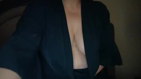 Snapshot of wildandfunn chatting on 03.07.26 wildandfunn online show from 03.07.26