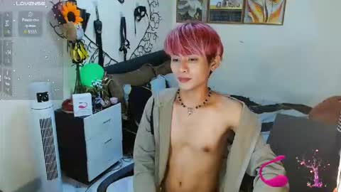 Snapshot of wildesttwinky chatting on 10.08.25 Arvie Rubio online show from 10.08.25