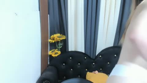 Snapshot of wildhot_pauleen4uxxx chatting on 08.03.26 pauleen online show from 08.03.26
