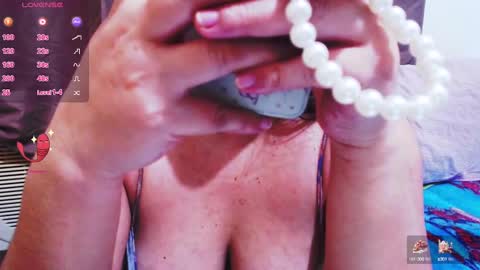 wildhotasianx online show from 12.25.24