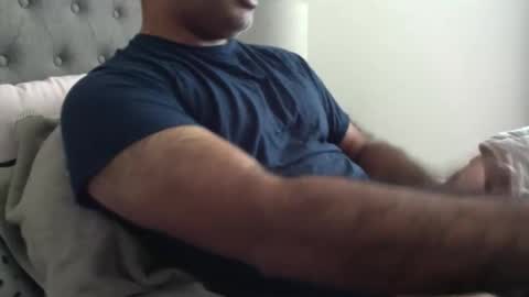 Snapshot of wildhungry chatting on 11.24.25 wildhungry online show from 11.24.25