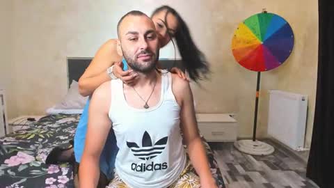 Snapshot of wildlovers24 chatting on 10.28.25 RobRoxy online show from 10.28.25