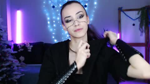 Snapshot of wildorchid_ chatting on 01.10.25 Master Kieran hehim online show from 01.10.25