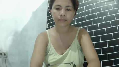 Snapshot of wildpoohkhaye chatting on 10.18.25 wildpoohkhaye online show from 10.18.25