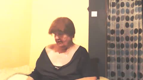 WildRedCat online show from 02.10.26