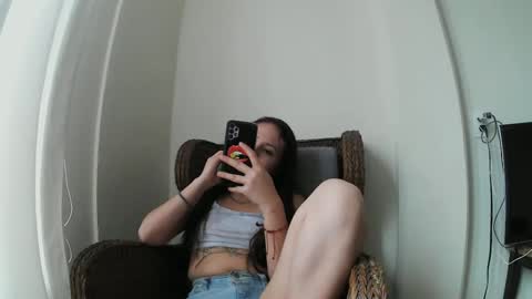 Snapshot of wildstrawberry30 chatting on 01.16.25 Wild Strawberry online show from 01.16.25