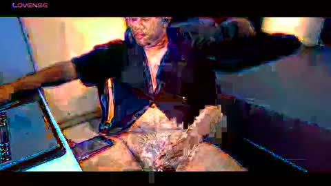 Snapshot of wildynight chatting on 10.19.25 Wildy online show from 10.19.25