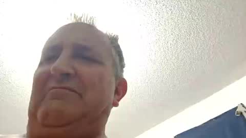 Snapshot of wilhob26 chatting on 10.16.25 wihob26 online show from 10.16.25