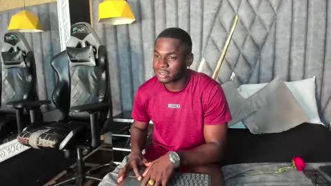 Snapshot of will_smiith19 chatting on 02.10.26 WillSmith online show from 02.10.26