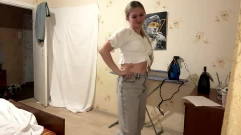 Sophia online show from 03.24.26