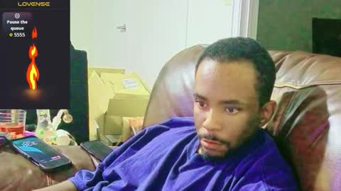 Snapshot of willie0201 chatting on 11.23.25 YaBoyTJ online show from 11.23.25