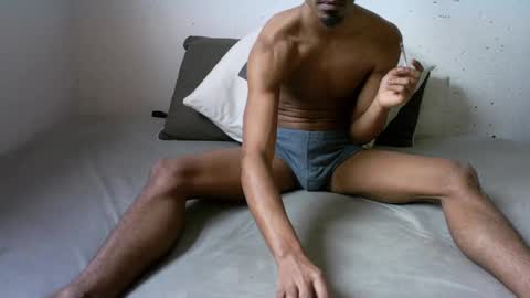 Snapshot of willingwillwet chatting on 01.23.25 Call me Babe online show from 01.23.25