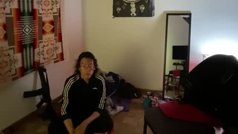 Snapshot of willlohne5 chatting on 10.04.25 Ville Lohner online show from 10.04.25