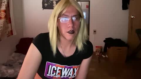 Snapshot of willlohne5 chatting on 02.03.26 Ville Lohner online show from 02.03.26