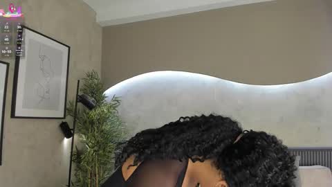 Snapshot of willow_hendrix chatting on 10.03.25 Ms Willow online show from 10.03.25