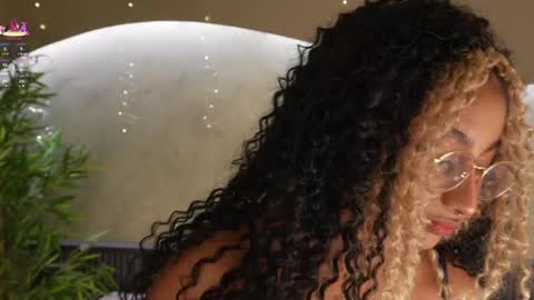 Snapshot of willow_hendrix chatting on 04.09.26 Ms Willow online show from 04.09.26