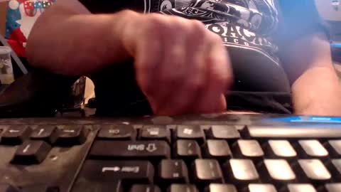 Snapshot of willowstick chatting on 09.23.25 DrainMyBalls online show from 09.23.25