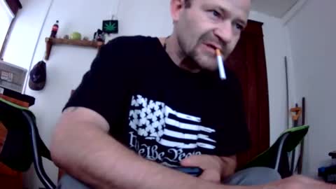 Snapshot of willydogg83 chatting on 04.12.26 willydogg83 online show from 04.12.26