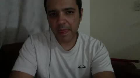 Snapshot of wilmer8282 chatting on 02.19.25 Dante online show from 02.19.25