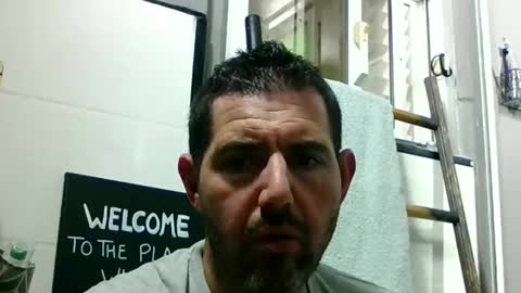 Snapshot of windowpane5 chatting on 11.20.25 windowpane online show from 11.20.25