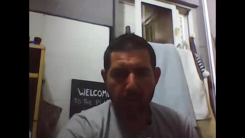 Snapshot of windowpane5 chatting on 11.26.25 windowpane online show from 11.26.25